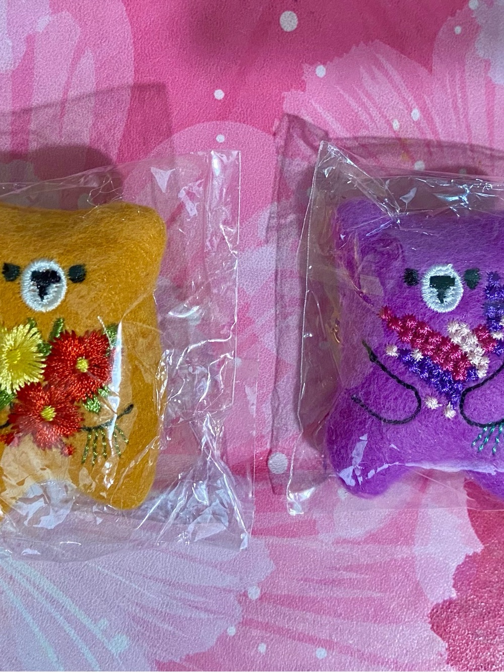 2 Mini teddy bear embroidered new (two)